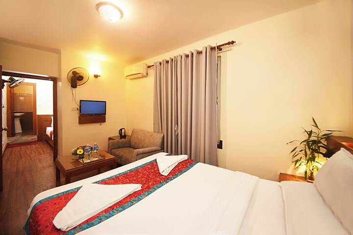 Room 32 of 55