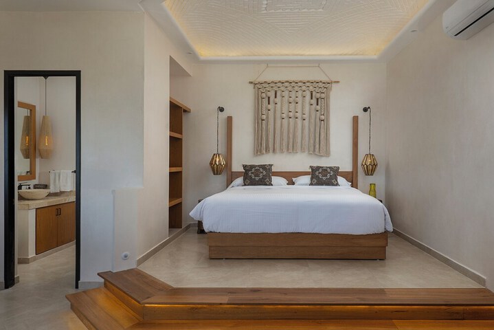 Room 15 of 81