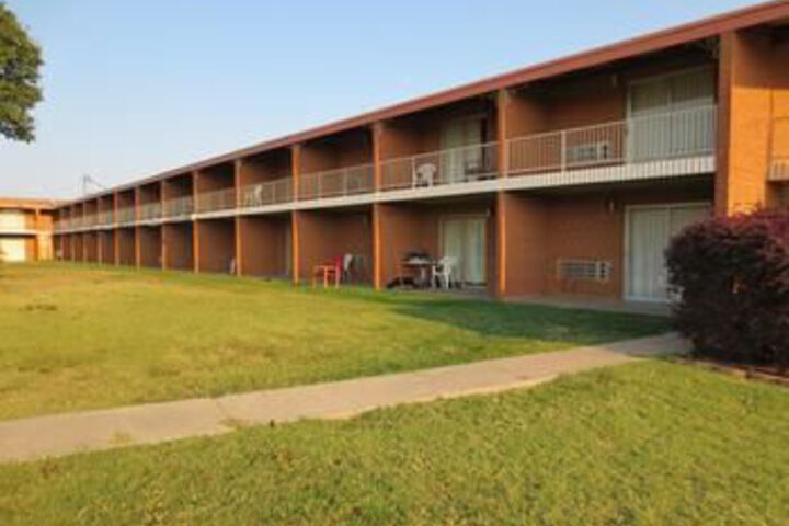 Property Grounds 23 of 28