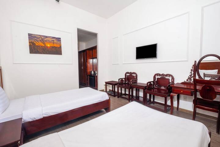 Room 9 of 53