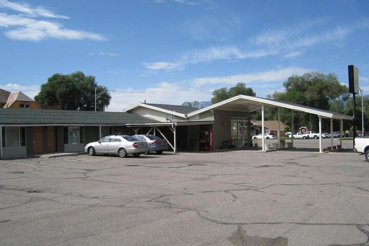 Property Grounds 13 of 16