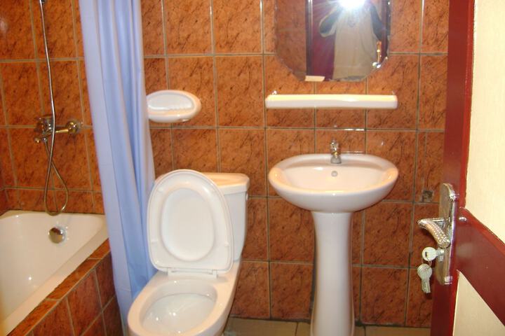 Room 15 of 35