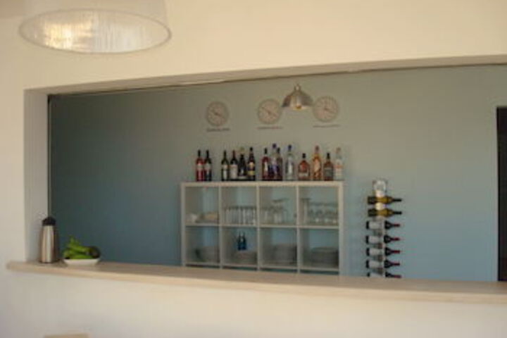 Lounge 20 of 21