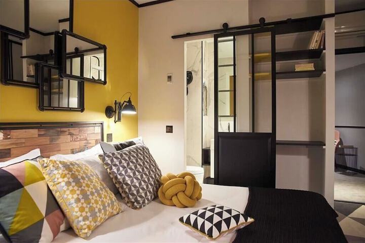 Room 5 of 47