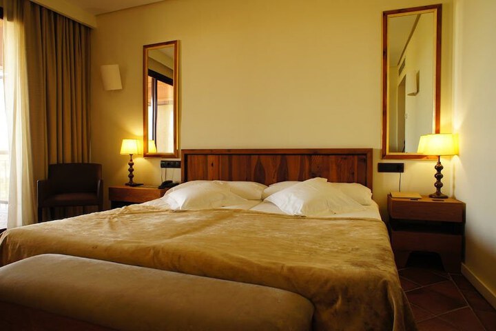 Room 6 of 69