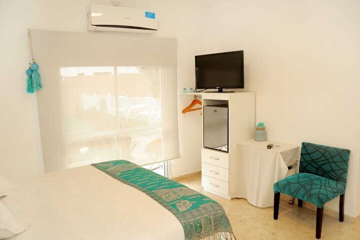 Room 10 of 15