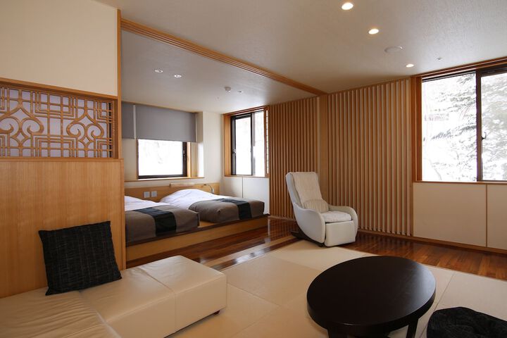Room 9 of 63