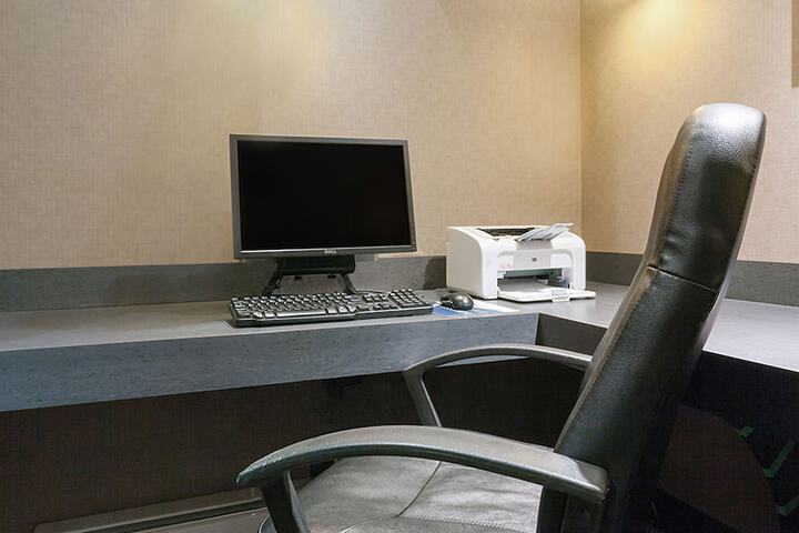 Business Center 35 of 38