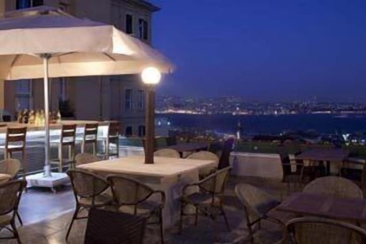 Terrace/Patio 17 of 17