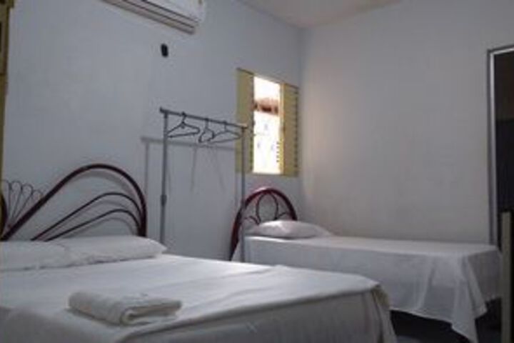 Room 143 of 189