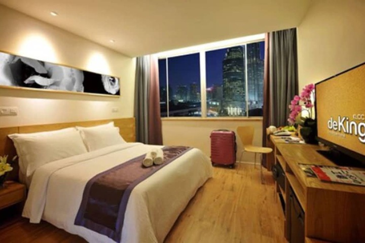 Room 15 of 35