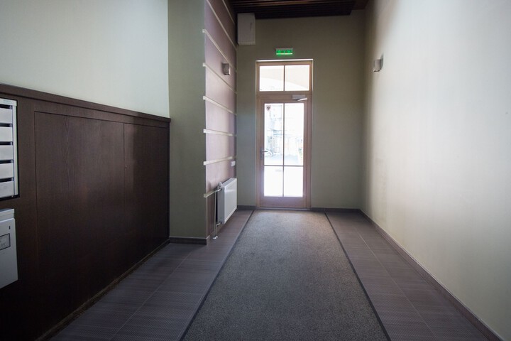 Hotel 5 of 727