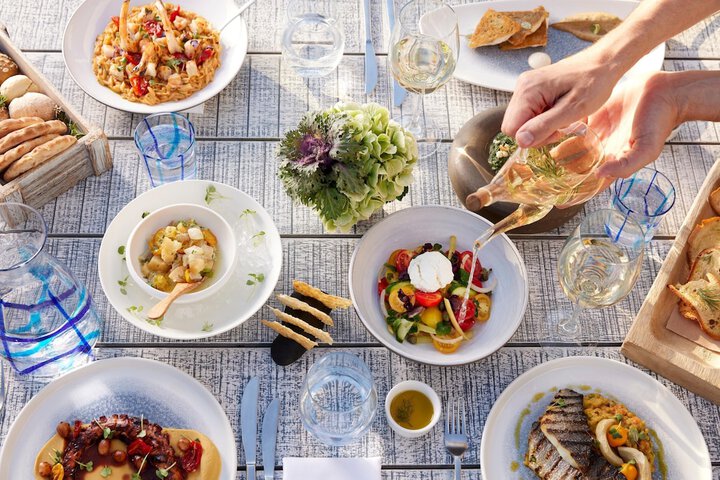 Dining 350 of 611
