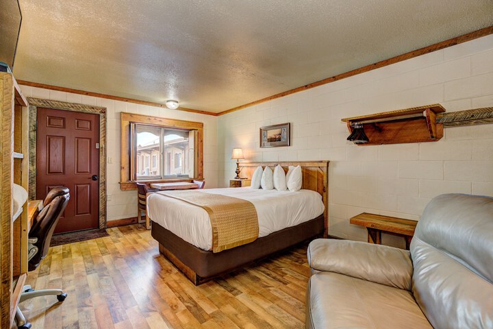 Room 12 of 56