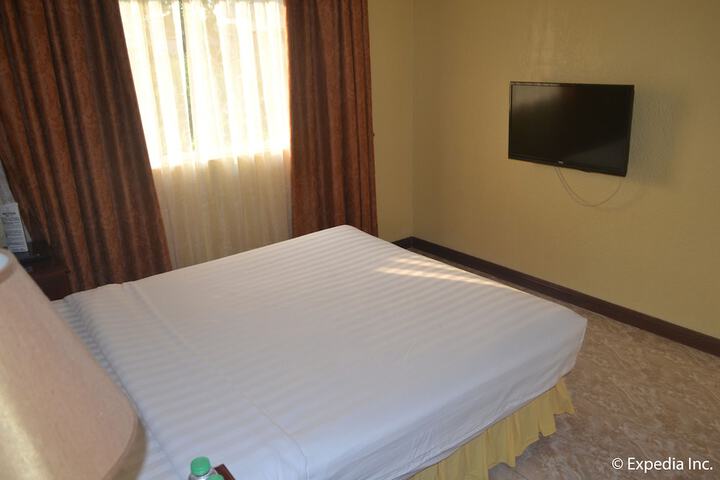 Room 8 of 46