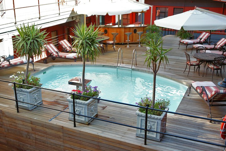 Pool 12 of 31