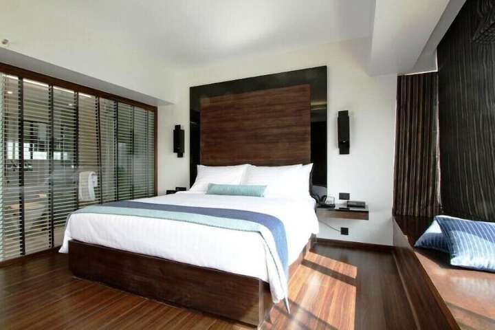 Room 18 of 47