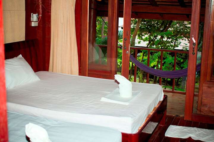 Room 13 of 26