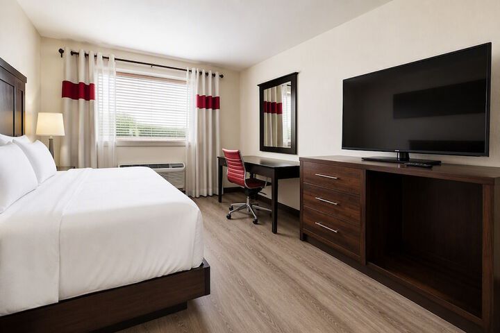 Room 11 of 27