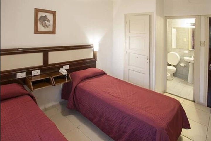 Room 15 of 44