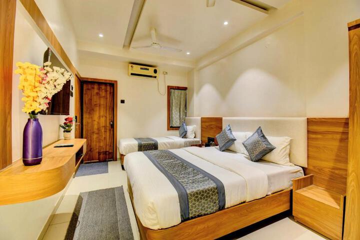 Hotel Galaxy Inn Shirdi