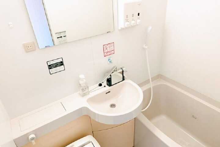 Room 10 of 23