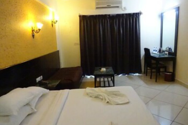 Room 20 of 33