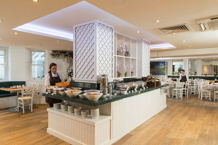 Breakfast area