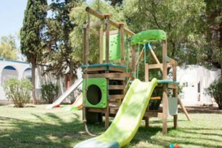Childrens Play Area - Outdoor