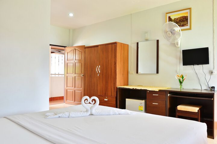 Room 2 of 22