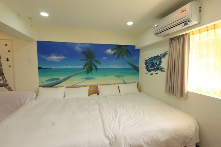 Room 25 of 246