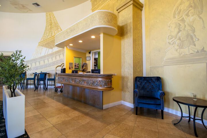 Guest Lobby