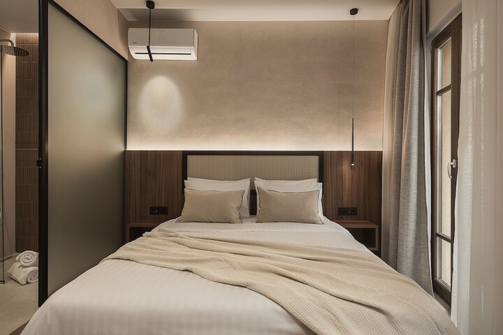 Room 17 of 120