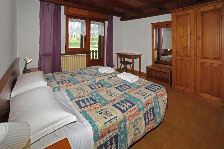 Room 18 of 51