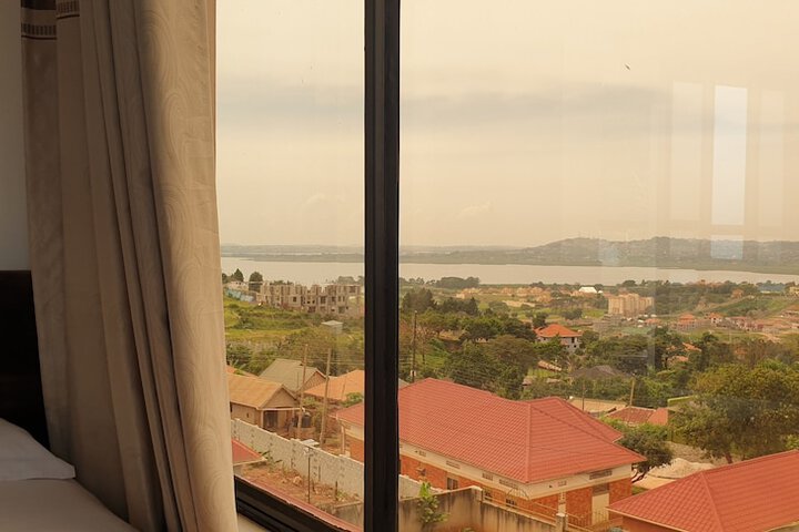 Room 27 of 70