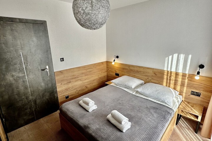 Room 62 of 110
