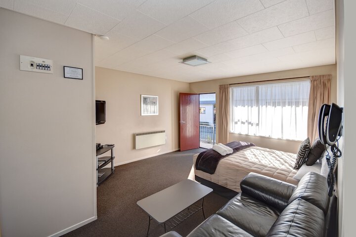 Room 21 of 31