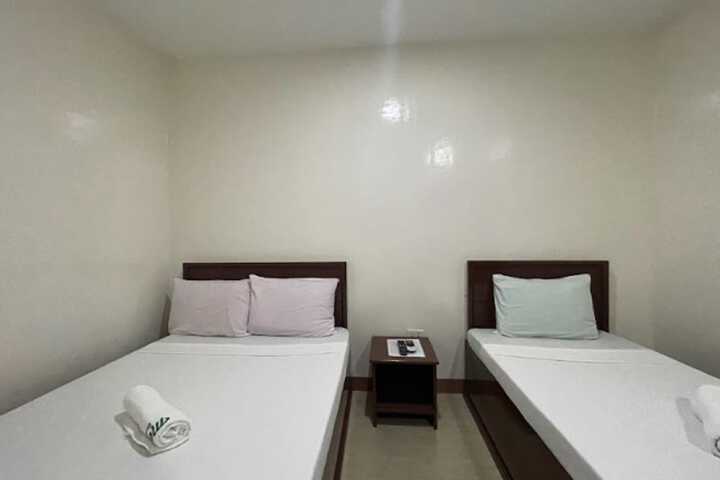 Room 16 of 30