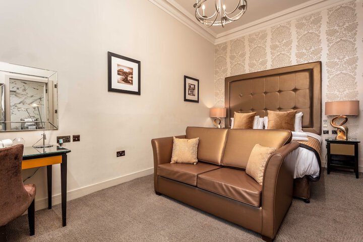 Room 4 of 54