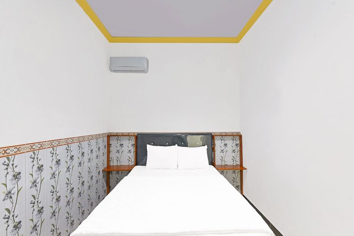 Room 14 of 37