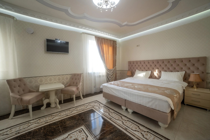 Room 3 of 14