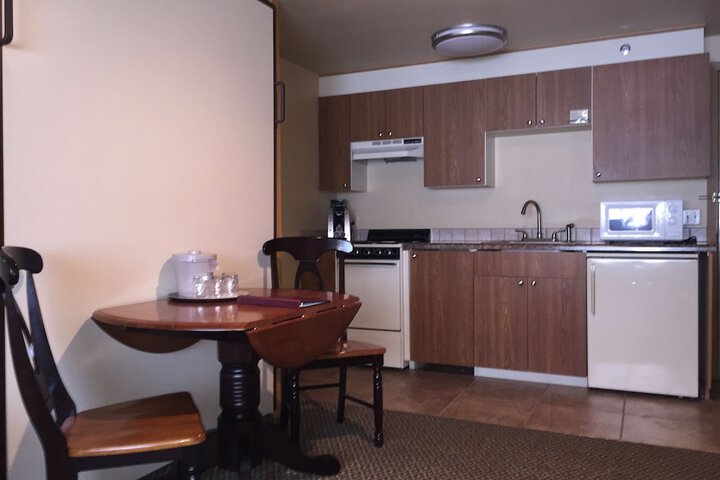 Room 15 of 33