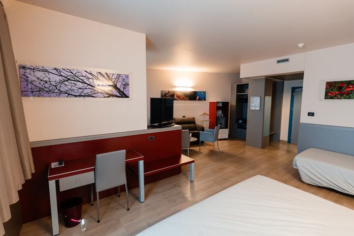 Room 11 of 70