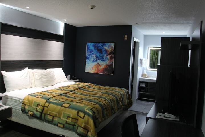 Standard Single King Bed (4 of 6)