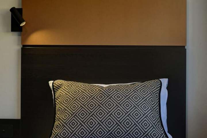 Room 27 of 59