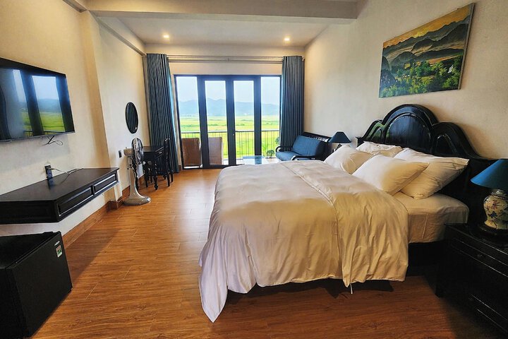 Room 10 of 20
