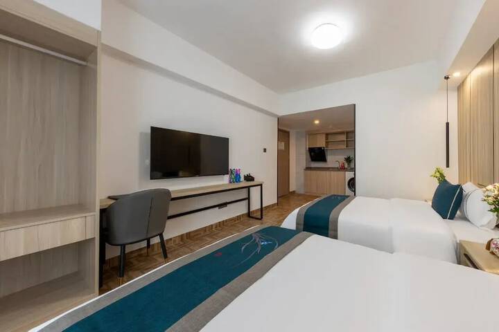 Room 21 of 39