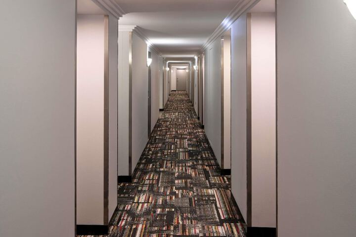 Room 30 of 105