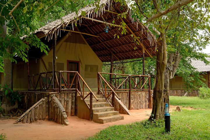 Room 4 of 27
