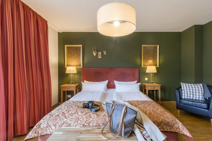Room 4 of 88